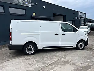 Used 2022 Vauxhall Vivaro Dynamic White - Interior and Exterior details 3