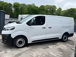 Used 2022 Vauxhall Vivaro Dynamic White - Interior and Exterior details 7