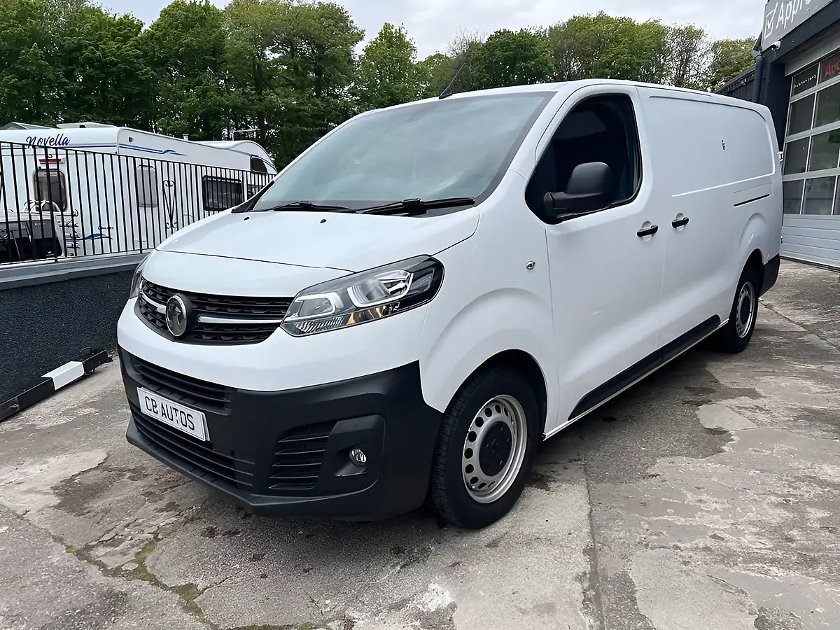 Used 2022 Vauxhall Vivaro Dynamic White - Interior and Exterior details 8