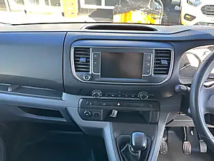 Used 2022 Vauxhall Vivaro Dynamic White - Interior and Exterior details 17