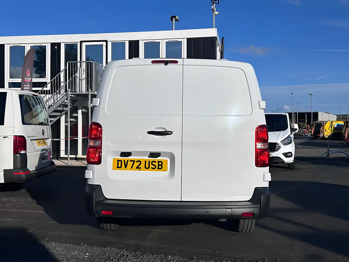 Used 2022 Vauxhall Vivaro Dynamic White - Interior and Exterior details 4