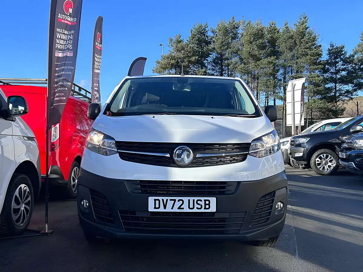 Used 2022 Vauxhall Vivaro Dynamic White - Interior and Exterior details 8