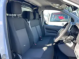 Used 2022 Vauxhall Vivaro Dynamic White - Interior and Exterior details 9