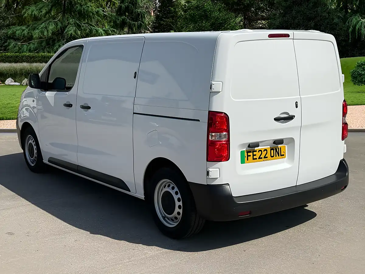 Used 2022 Vauxhall Vivaro Electric Dynamic White - Interior and Exterior details 6