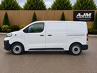 Used 2022 Vauxhall Vivaro L1H1 3100 Dynamic White - Interior and Exterior details 5
