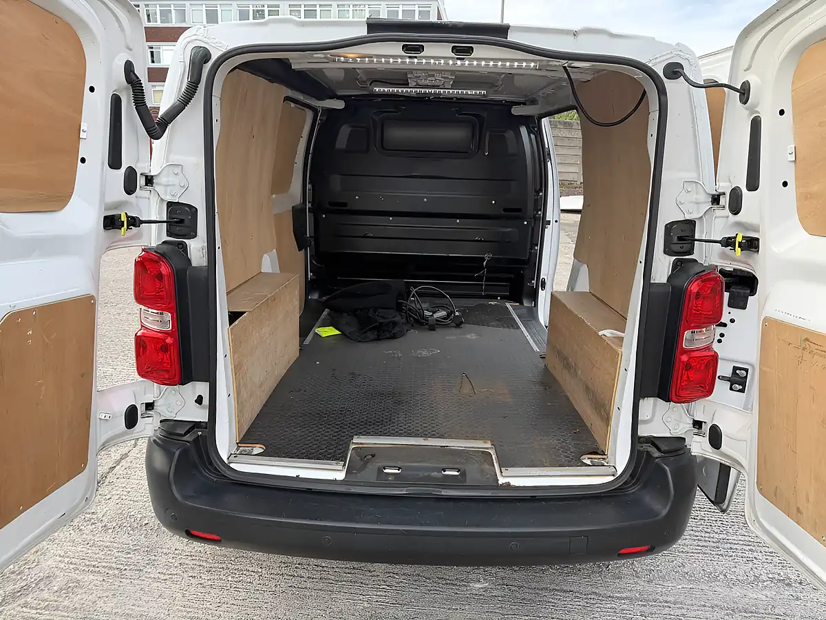 Used 2022 Vauxhall Vivaro L1H1 3100 Dynamic White - Interior and Exterior details 11