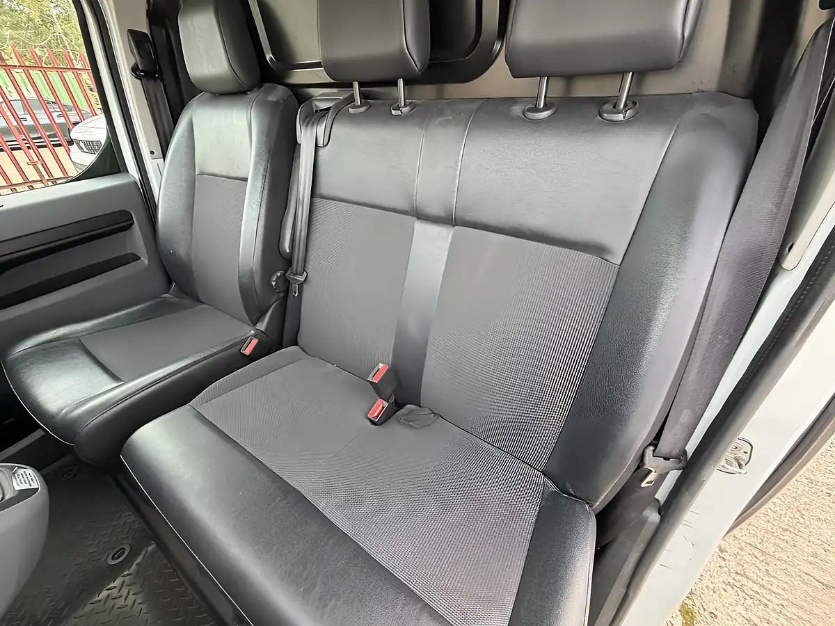 Used 2022 Vauxhall Vivaro L1H1 3100 Dynamic White - Interior and Exterior details 16
