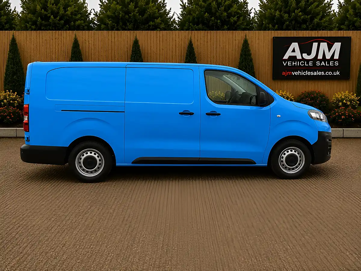 Used 2022 Vauxhall Vivaro L2H1 3100 Dynamic Blue - Interior and Exterior details 10