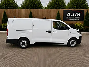 Used 2022 Vauxhall Vivaro L2H1 3100 Dynamic White - Interior and Exterior details 9