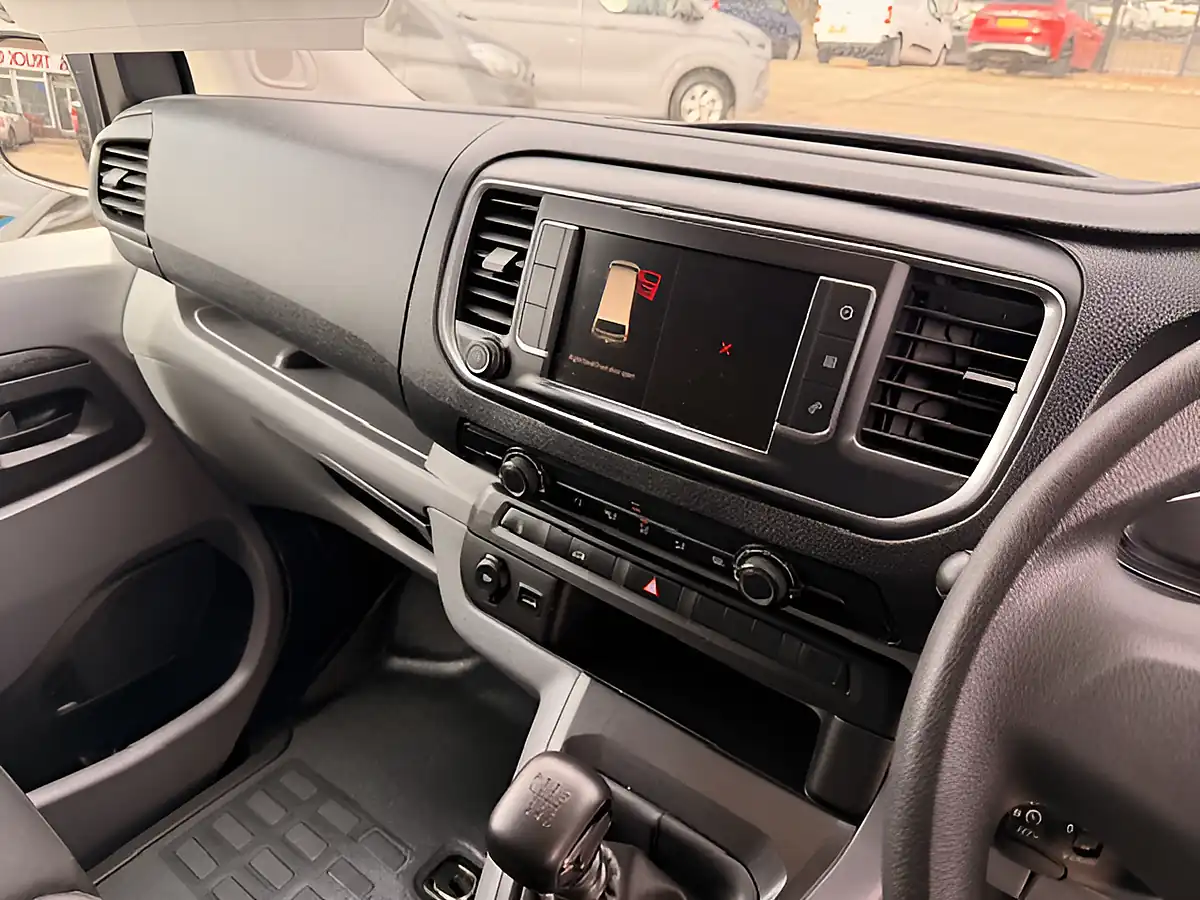 Used 2022 Vauxhall Vivaro Sportive F2700 Grey - Interior and Exterior details 19