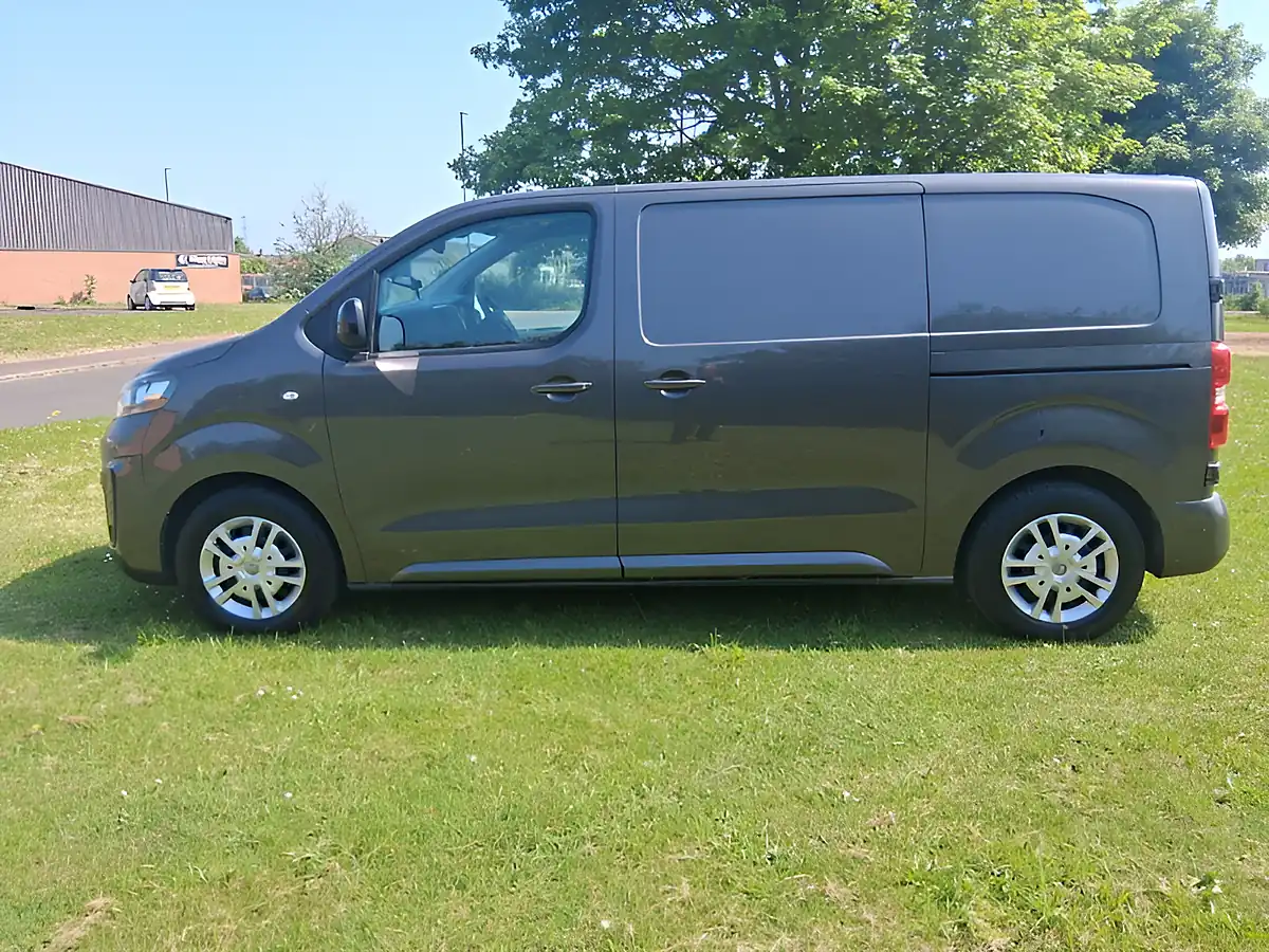 Used 2022 Vauxhall Vivaro Sportive Grey - Interior and Exterior details 2
