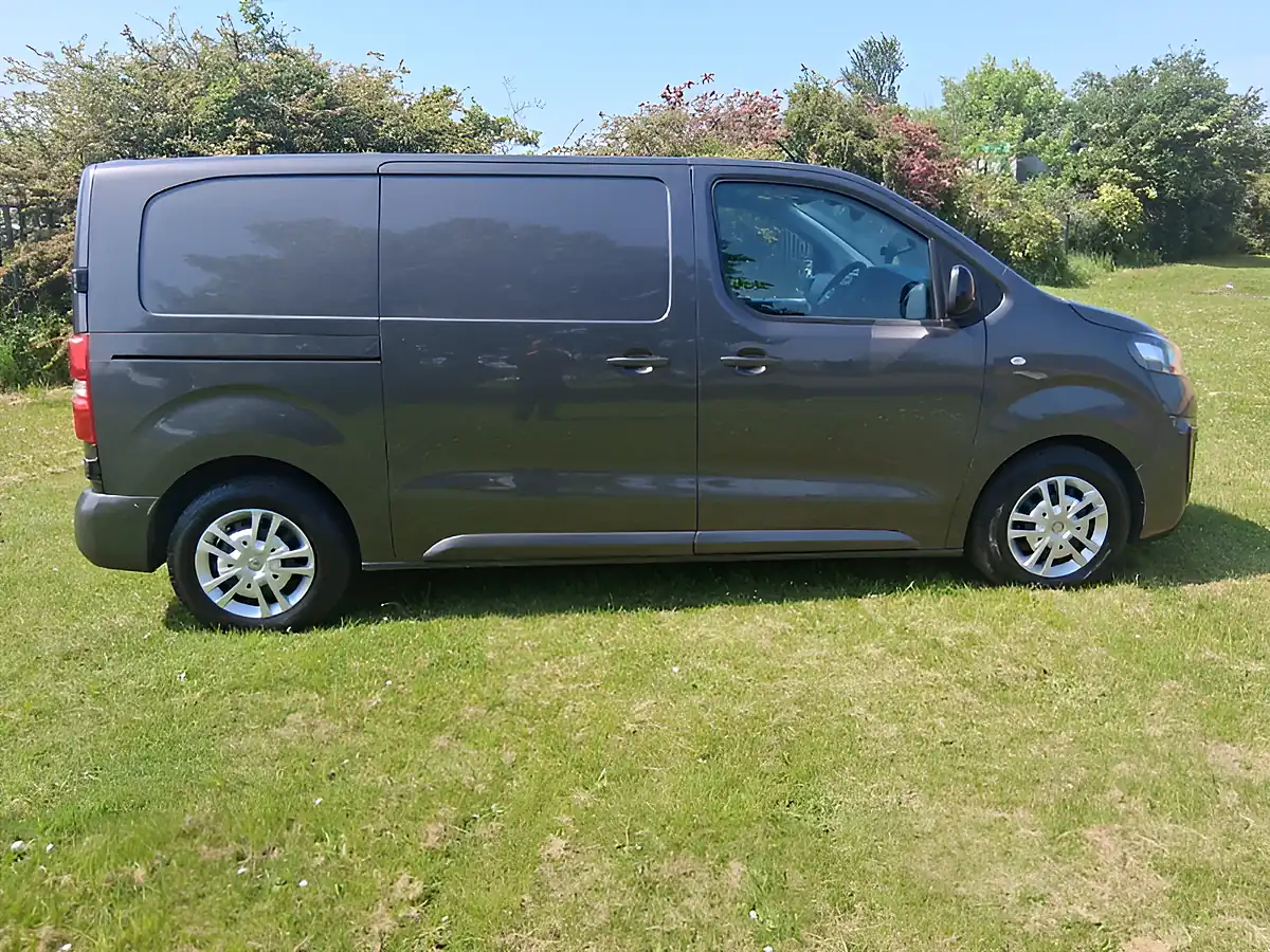 Used 2022 Vauxhall Vivaro Sportive Grey - Interior and Exterior details 6