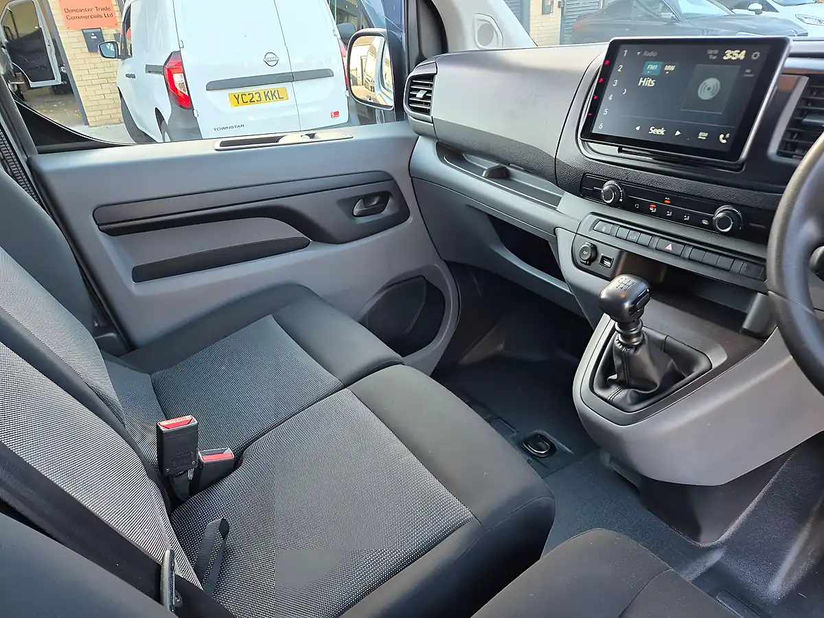 Used 2022 Vauxhall Vivaro Sportive Grey - Interior and Exterior details 6