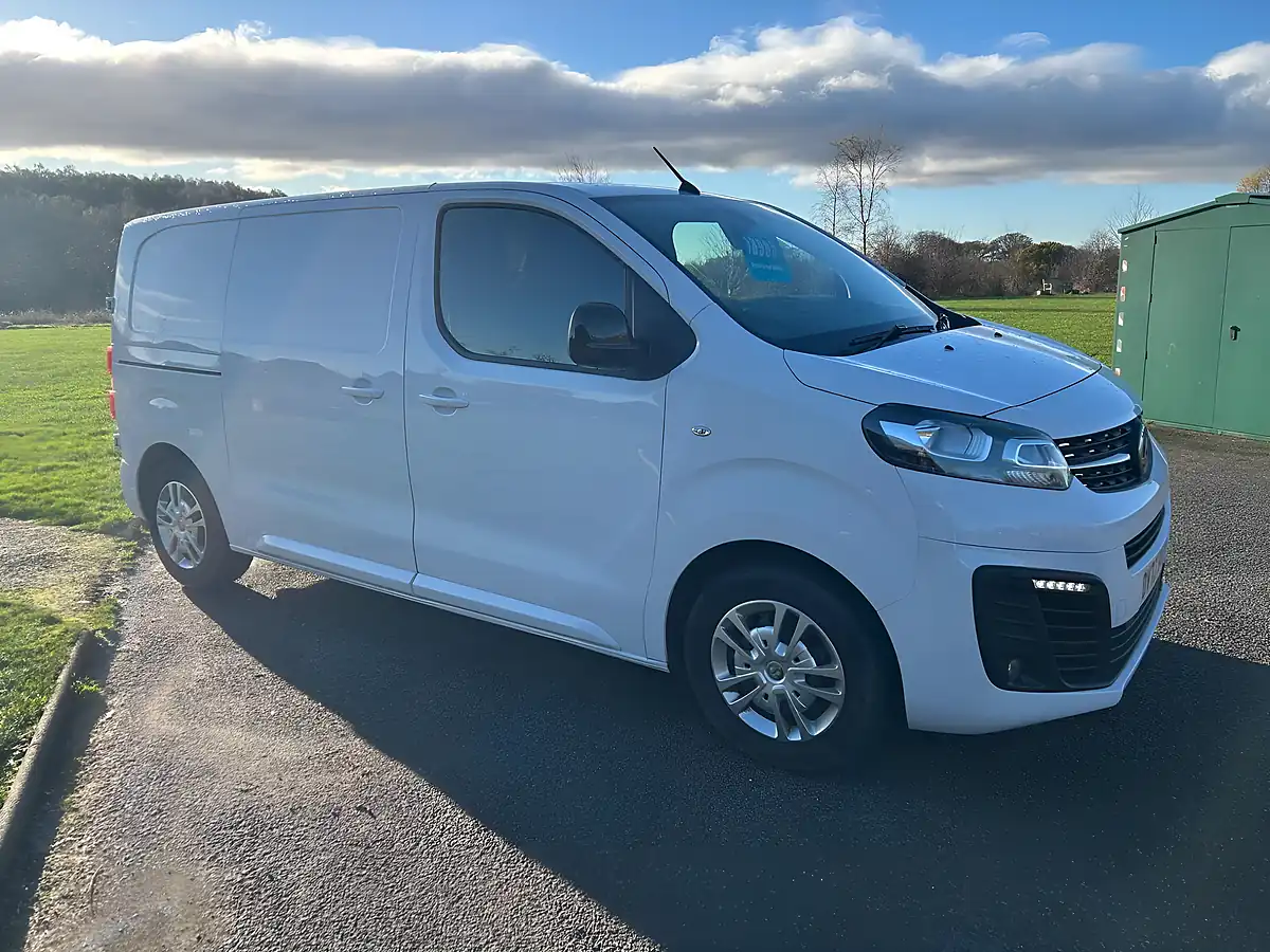 Used 2022 Vauxhall Vivaro Sportive L1 H1 White - Interior and Exterior details 5