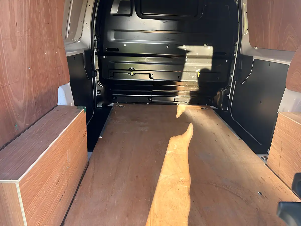 Used 2022 Vauxhall Vivaro Sportive L1 H1 White - Interior and Exterior details 9