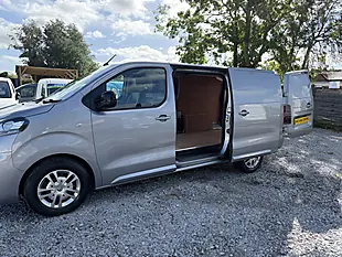 Used 2022 Vauxhall Vivaro Sportive L2 H1 Grey - Interior and Exterior details 13