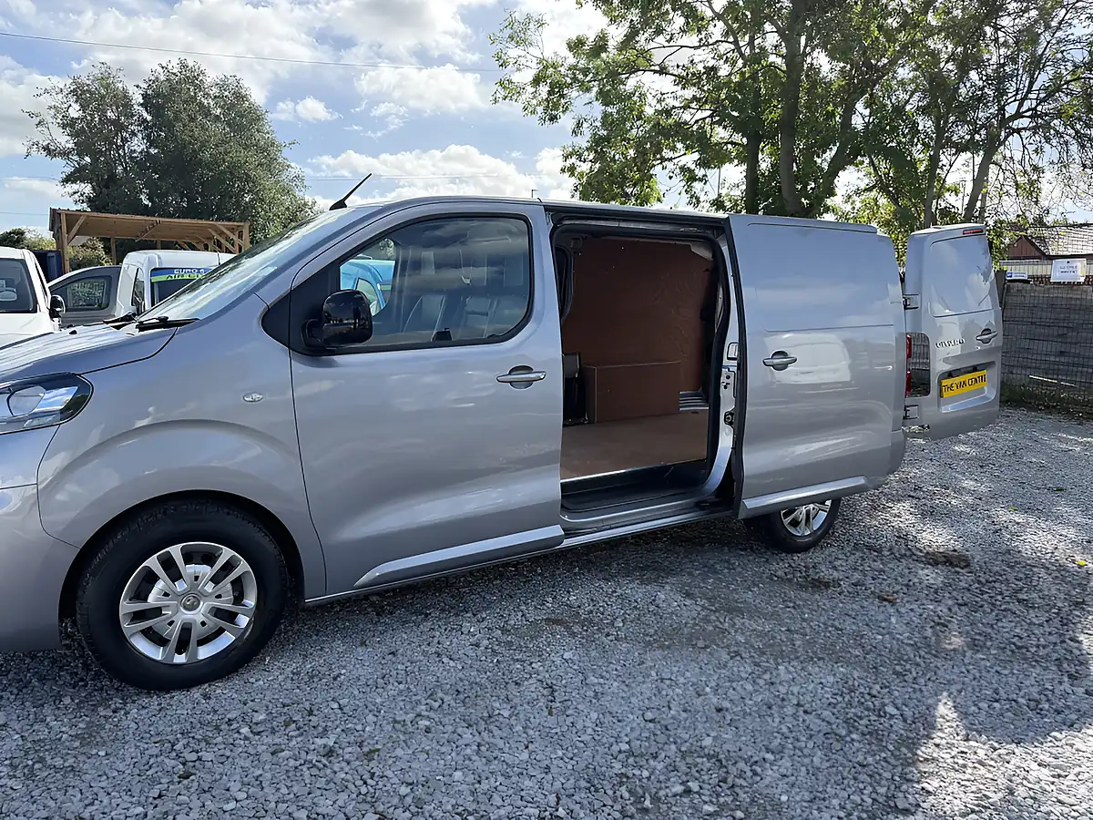 Used 2022 Vauxhall Vivaro Sportive L2 H1 Grey - Interior and Exterior details 13