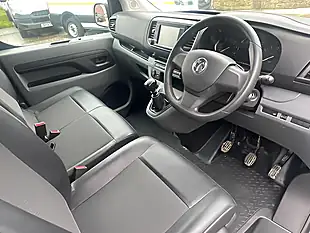 Used 2022 Vauxhall Vivaro Sportive L2 H1 - Interior and Exterior details 4