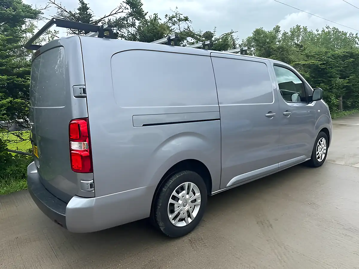 Used 2022 Vauxhall Vivaro Sportive L2 H1 - Interior and Exterior details 7