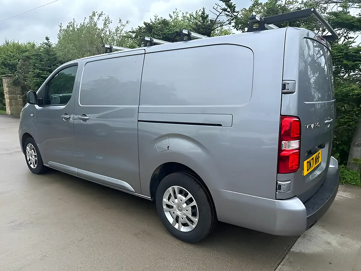 Used 2022 Vauxhall Vivaro Sportive L2 H1 - Interior and Exterior details 9