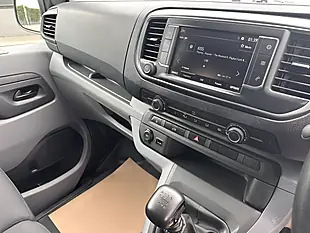 Used 2022 Vauxhall Vivaro Sportive L2 H1 Kaolin White (brilliant) - Interior and Exterior details 11