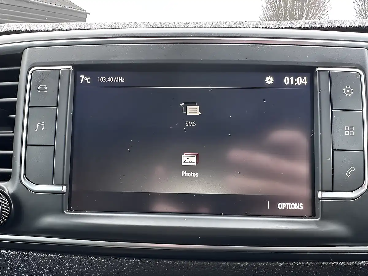 Used 2022 Vauxhall Vivaro Sportive L2 H1 Kaolin White (brilliant) - Interior and Exterior details 16