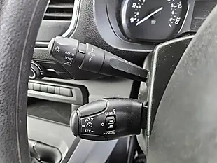 Used 2022 Vauxhall Vivaro Sportive L2 H1 Kaolin White (brilliant) - Interior and Exterior details 17