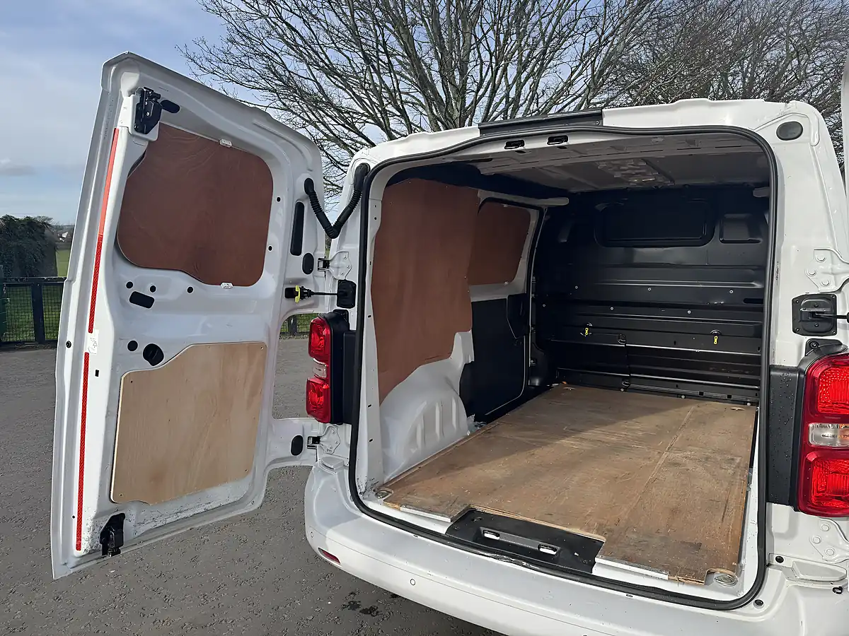 Used 2022 Vauxhall Vivaro Sportive White - Interior and Exterior details 11
