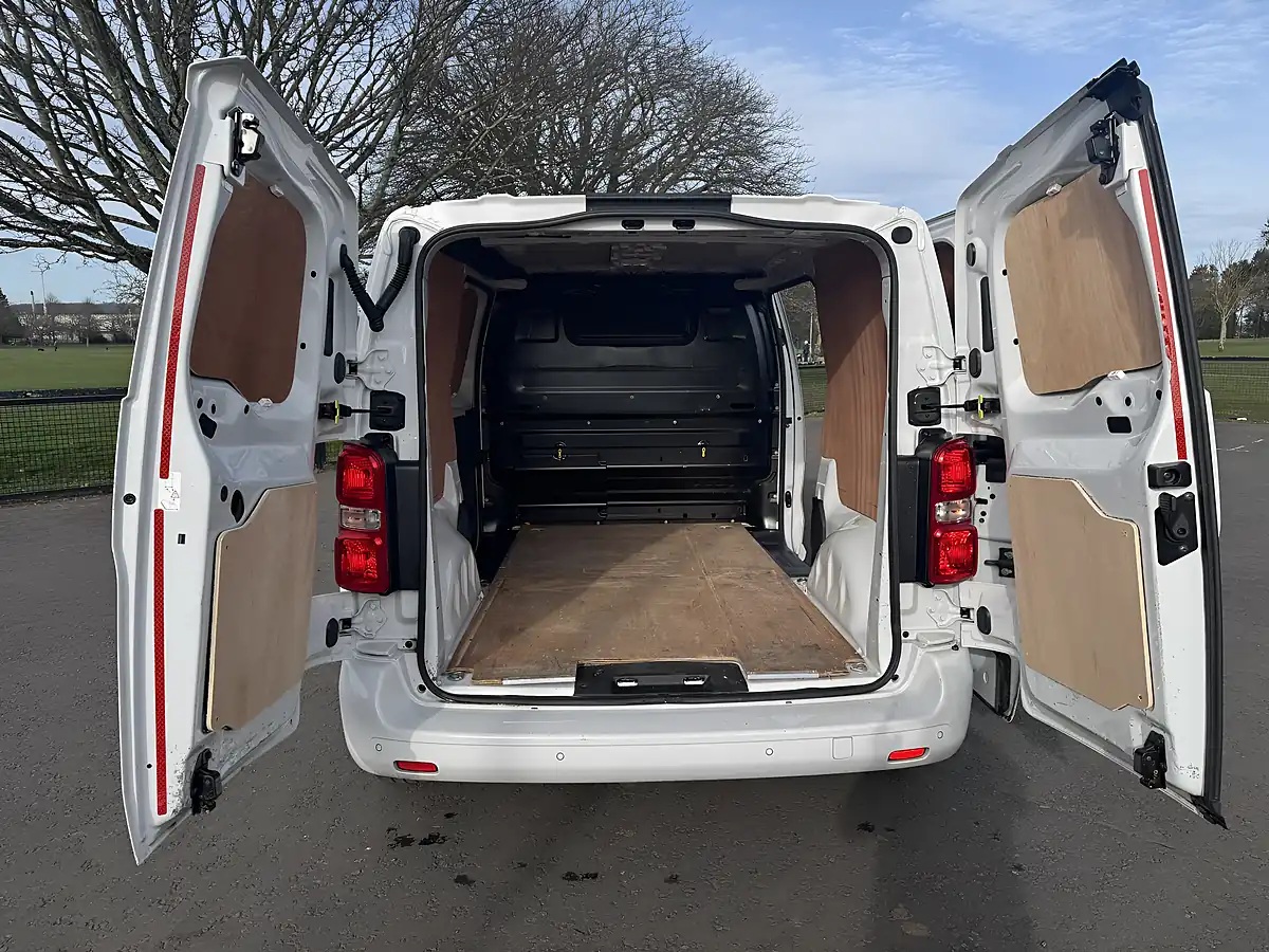 Used 2022 Vauxhall Vivaro Sportive White - Interior and Exterior details 12