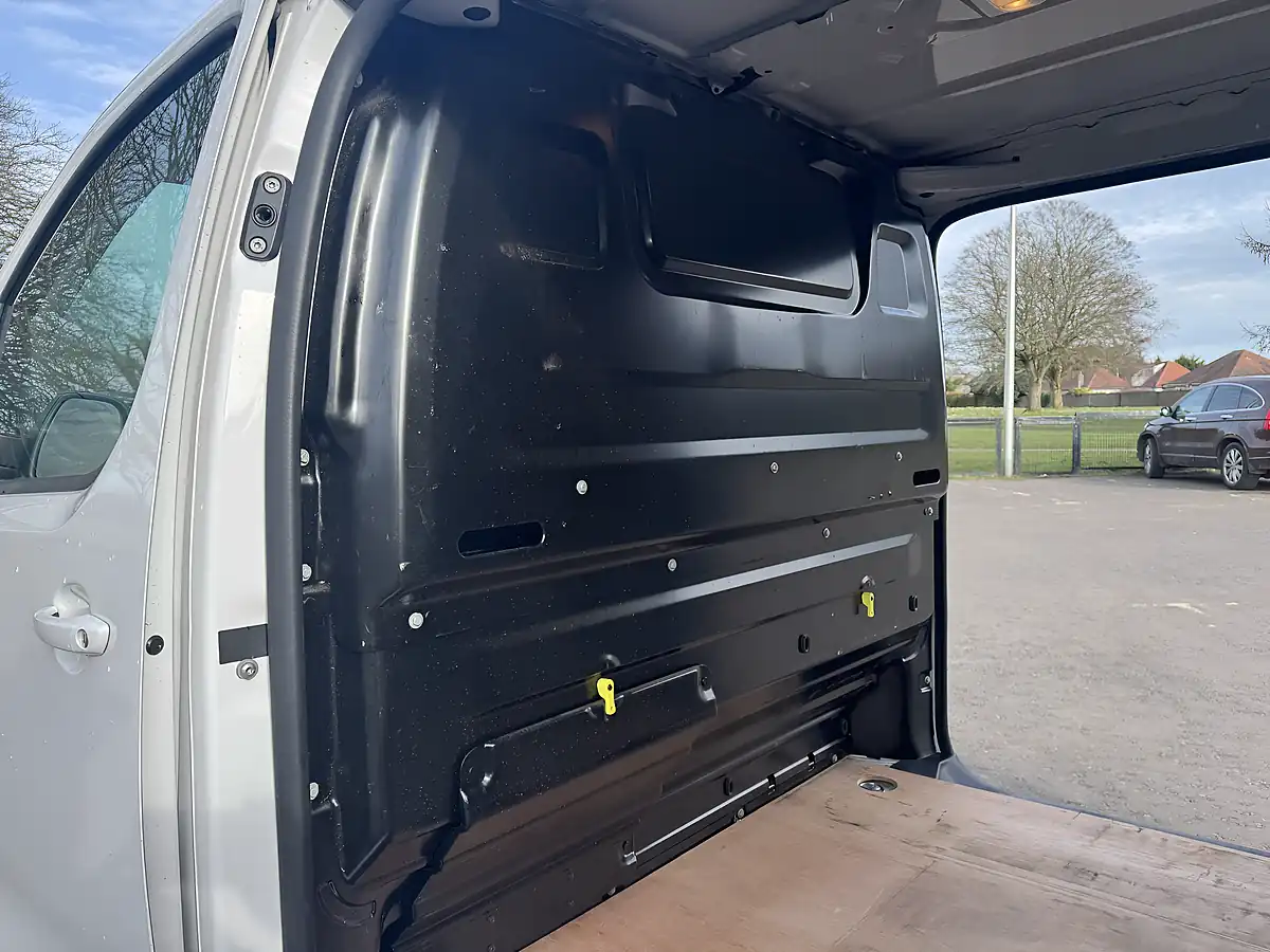 Used 2022 Vauxhall Vivaro Sportive White - Interior and Exterior details 14