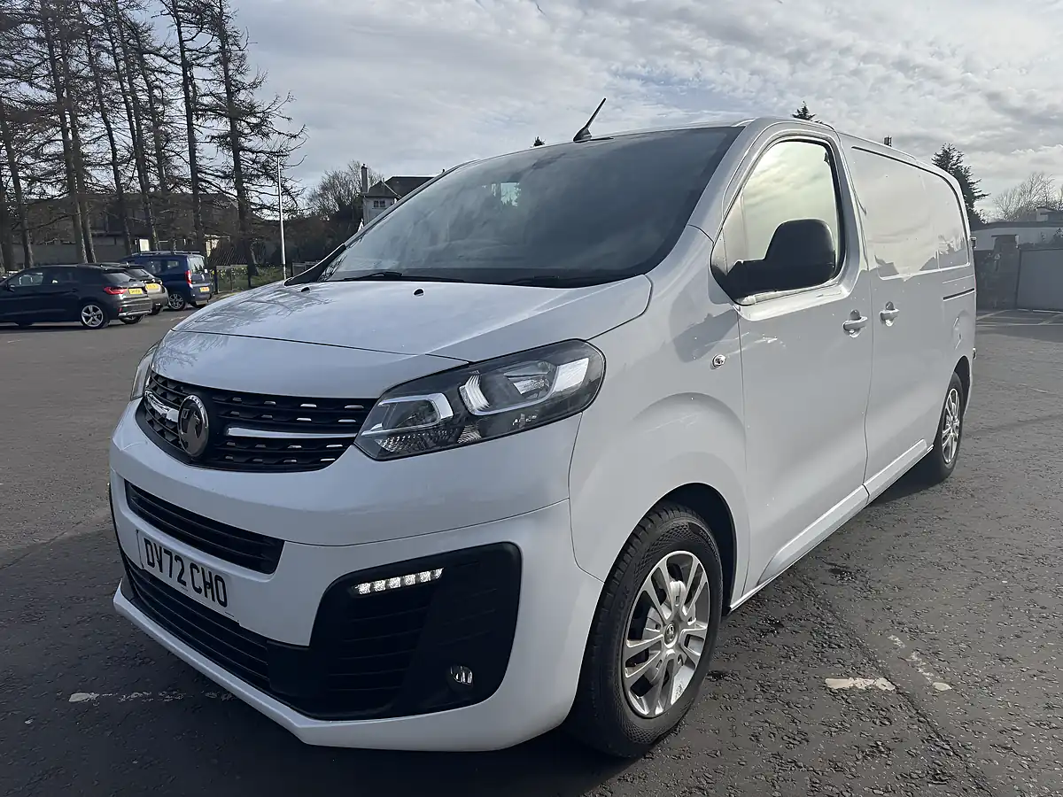 Used 2022 Vauxhall Vivaro Sportive White - Interior and Exterior details 3