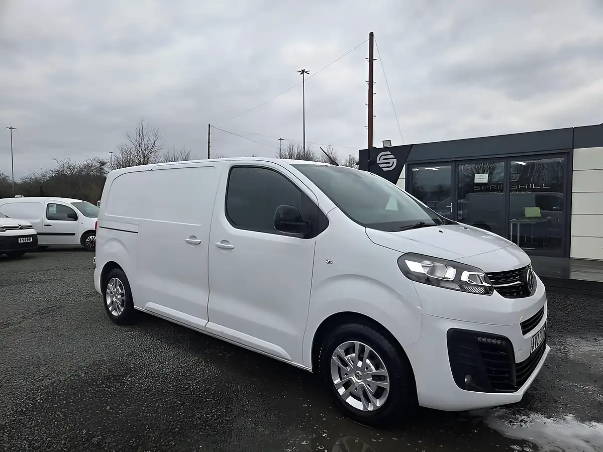 Used 2022 Vauxhall Vivaro Sportive White - Front View