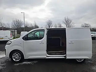 Used 2022 Vauxhall Vivaro Sportive White - Interior and Exterior details 12