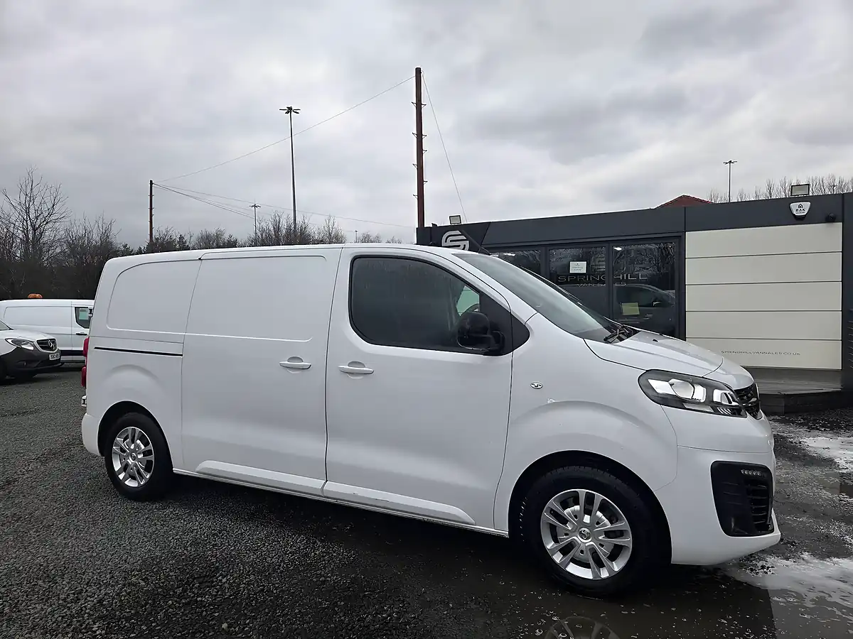 Used 2022 Vauxhall Vivaro Sportive White - Interior and Exterior details 2