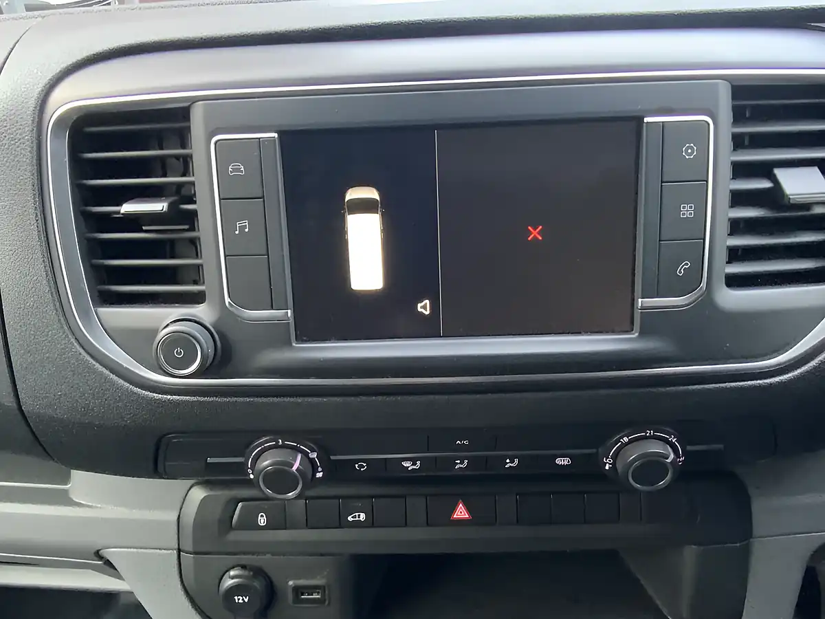 Used 2022 Vauxhall Vivaro Sportive White - Interior and Exterior details 14