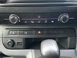 Used 2022 Vauxhall Vivaro Sportive White - Interior and Exterior details 18