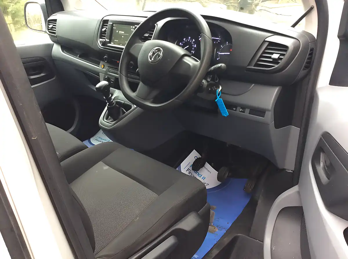 Used 2022 Vauxhall Vivaro Sportive White - Interior and Exterior details 11
