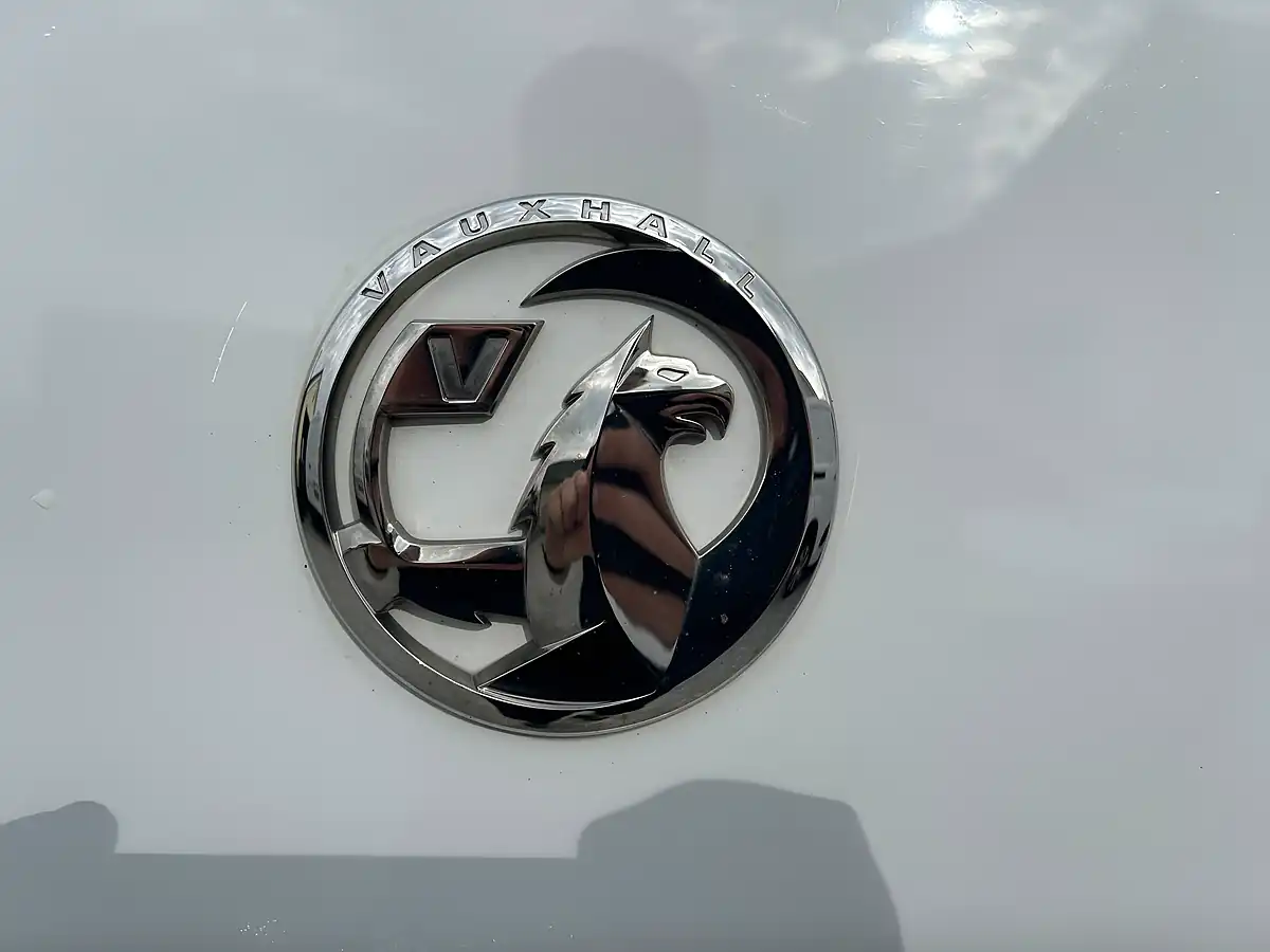 Used 2022 Vauxhall Vivaro Sportive White - Interior and Exterior details 16