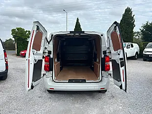 Used 2022 Vauxhall Vivaro Sportive White - Interior and Exterior details 20