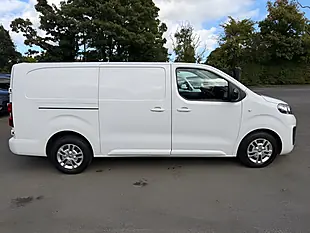 Used 2022 Vauxhall Vivaro Sportive White - Interior and Exterior details 12