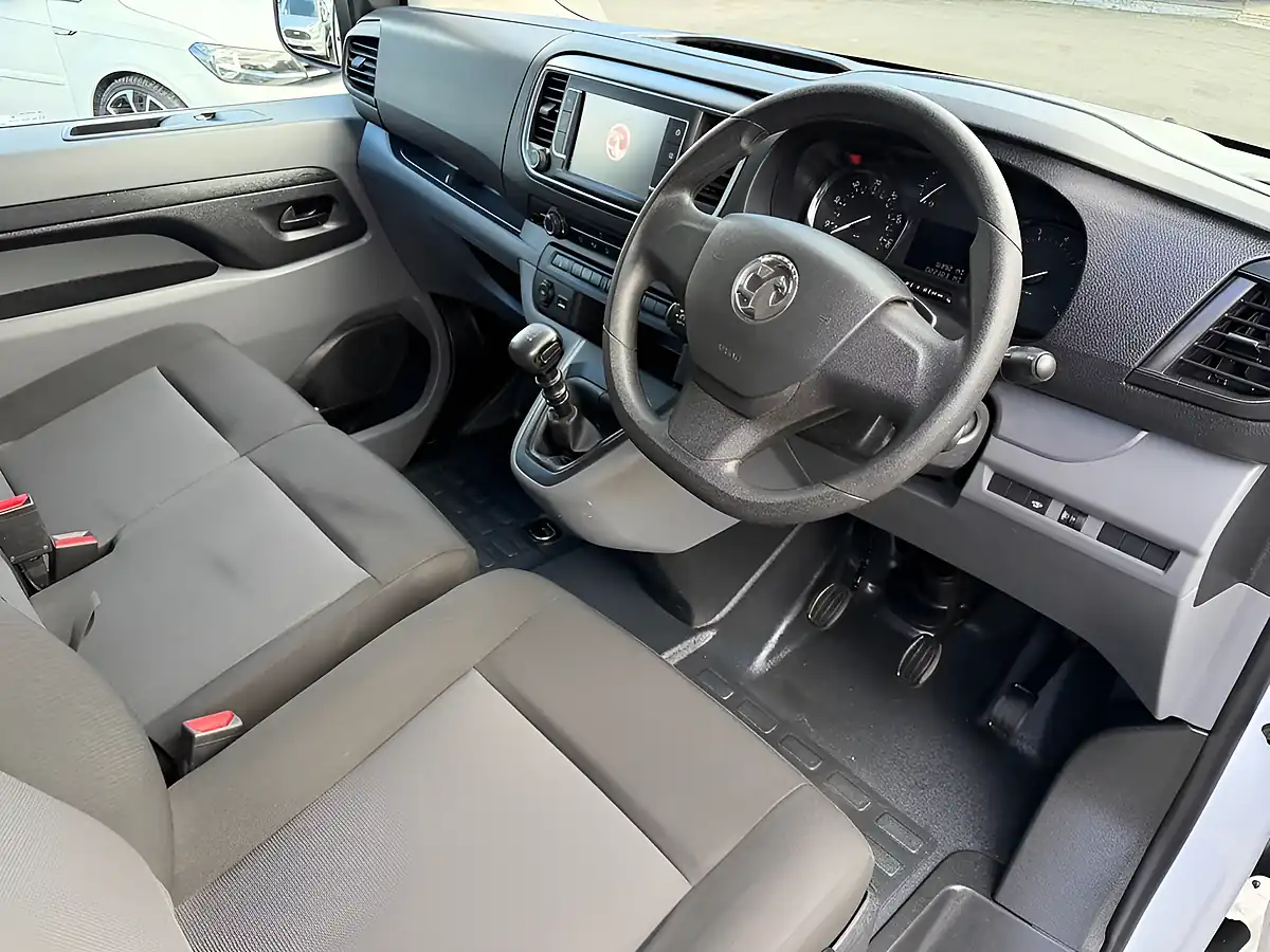 Used 2022 Vauxhall Vivaro Sportive White - Interior and Exterior details 3