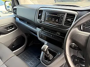 Used 2022 Vauxhall Vivaro Sportive White - Interior and Exterior details 8