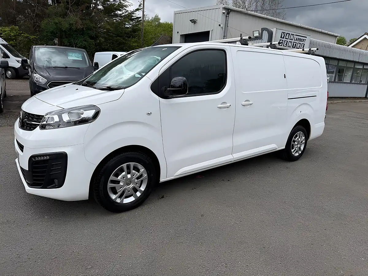 Used 2022 Vauxhall Vivaro Sportive White - Interior and Exterior details 8