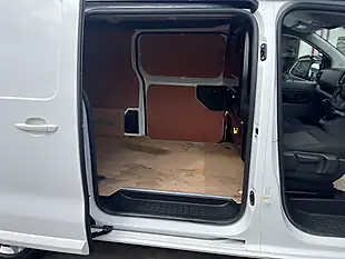 Used 2022 Vauxhall Vivaro Sportive White - Interior and Exterior details 20