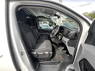 Used 2022 Vauxhall Vivaro Sportive White - Interior and Exterior details 3