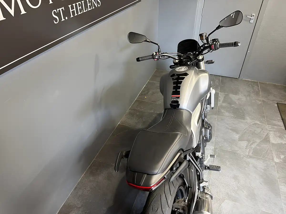 Used 2022 Voge 500 Ac Grey - Interior and Exterior details 10