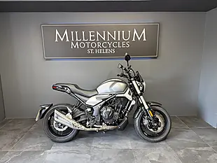 Used 2022 Voge 500 Ac Grey - Interior and Exterior details 13