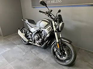 Used 2022 Voge 500 Ac Grey - Interior and Exterior details 2
