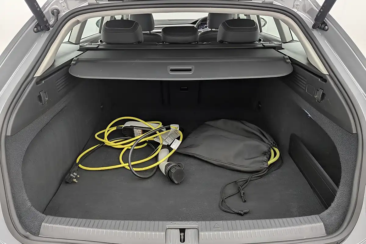 Used 2022 Volkswagen Arteon Elegance Grey - Interior and Exterior details 19