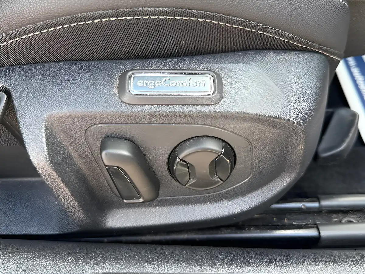 Used 2022 Volkswagen Arteon R-Line Moonstone Grey - Interior and Exterior details 17